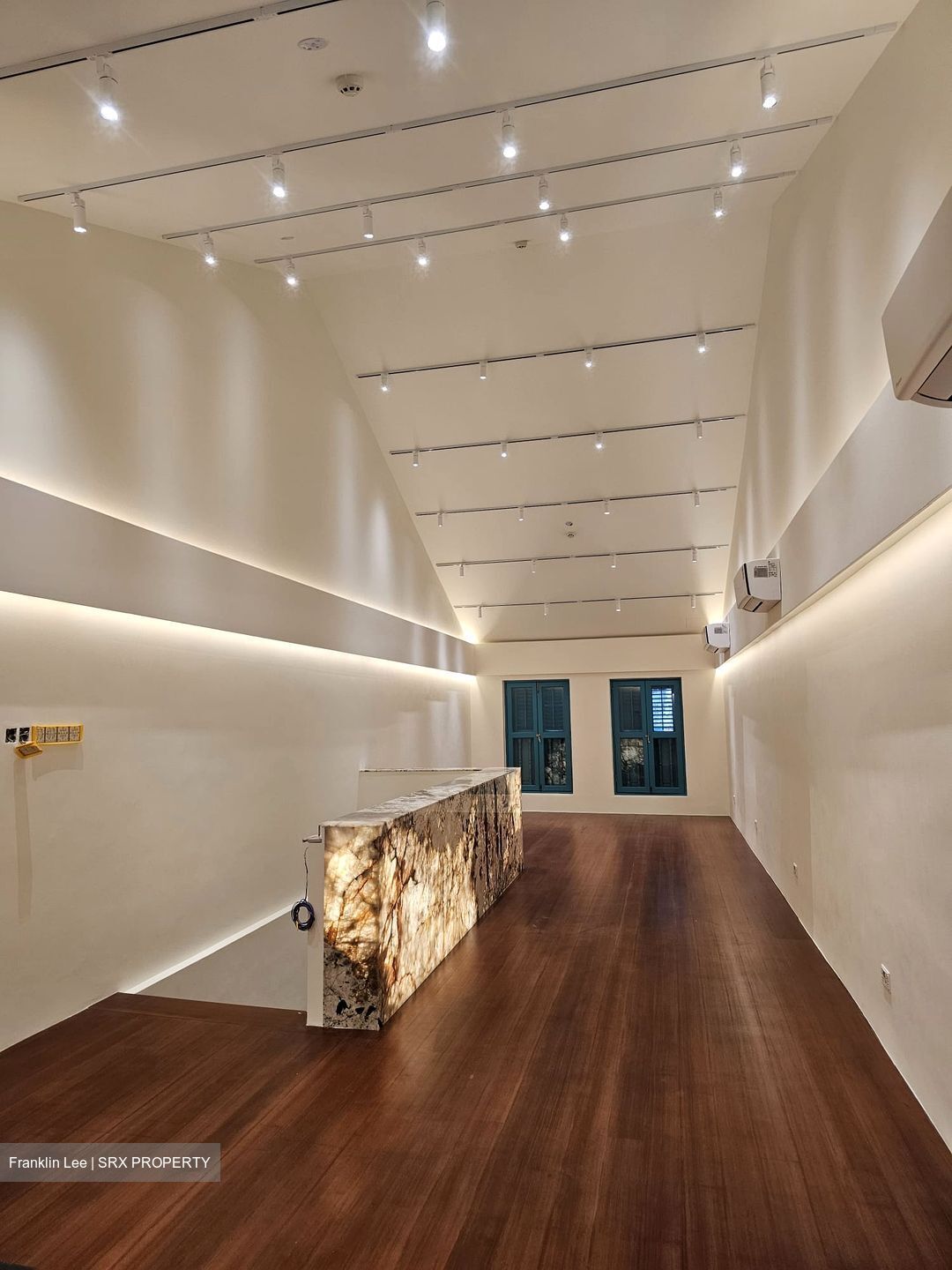 South Bridge Road (D1), Office #626919441